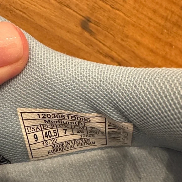 Brooks Caldera Blue and black Athletic Shoes - Picture 8 of 9